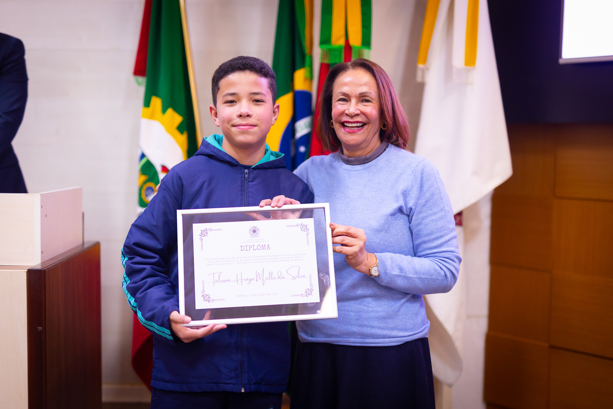 entrega diploma Desa Iris
